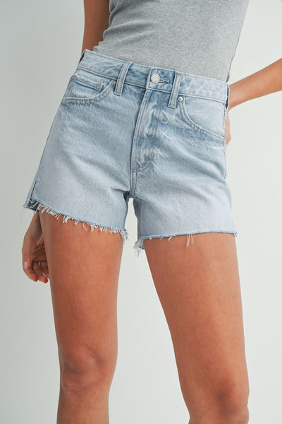 Rylie Vintage Denim Shorts - Light Denim