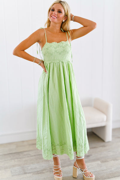 Kellie Scallop Eyelet Midi Dress - Apple Green