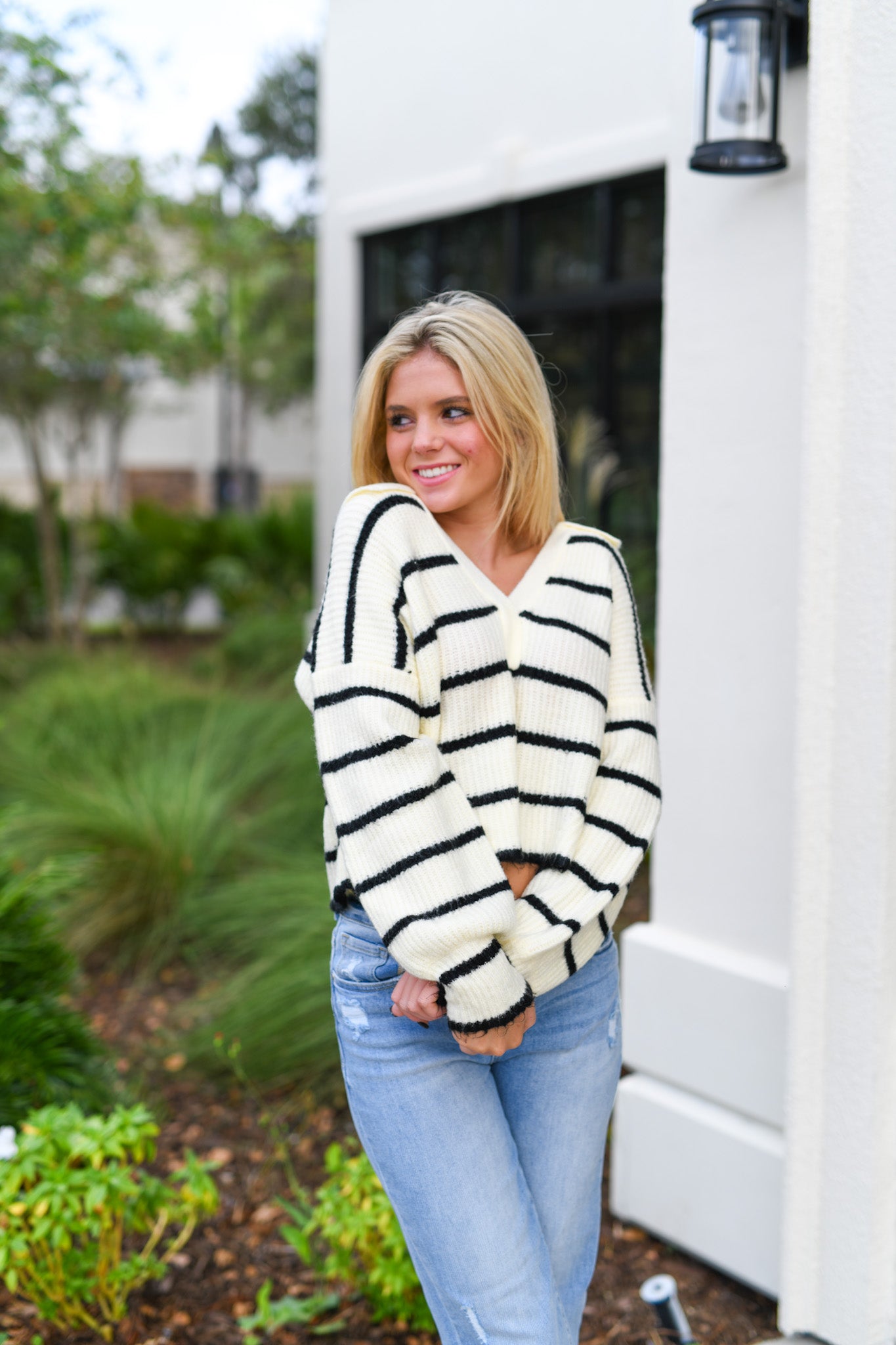 Lucy Striped Collar Sweater Top - IVORY/BLACK